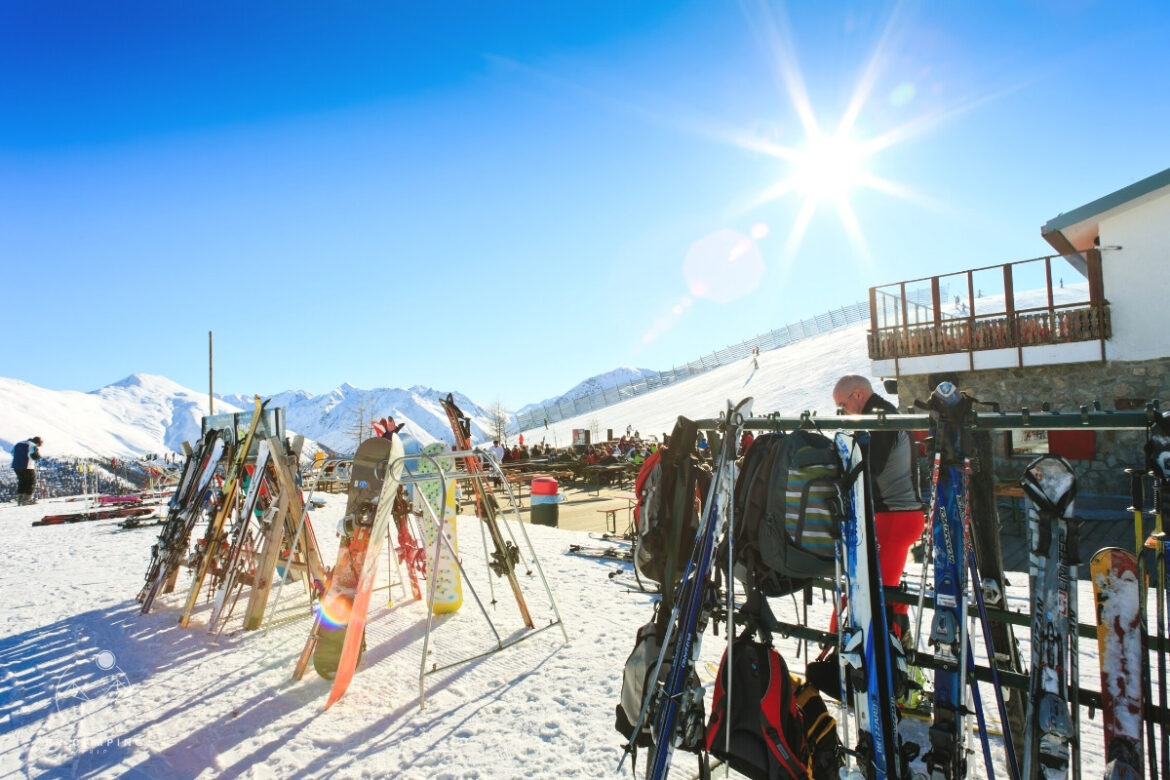 Tips for Planning a Family Ski Vacation